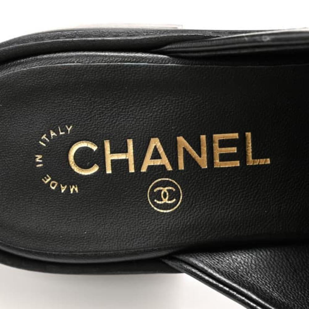 شبشب شانيل جلد مبطن - أسود