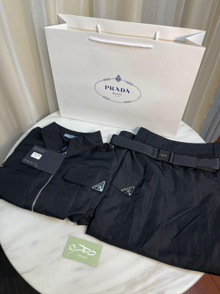 بدلة برادا النسائية المكونة من قطعتين