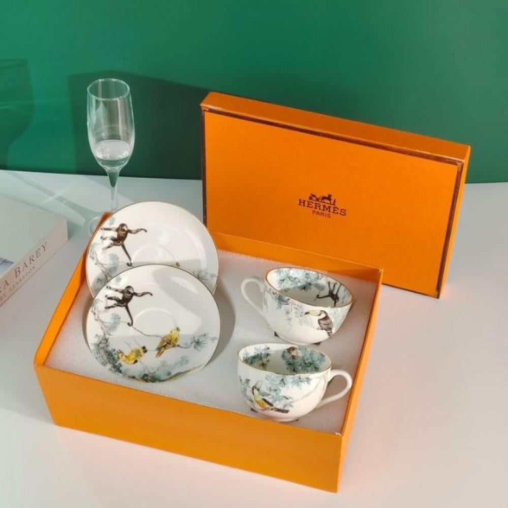 طقم كارنيه ديكواتور من هيرميس