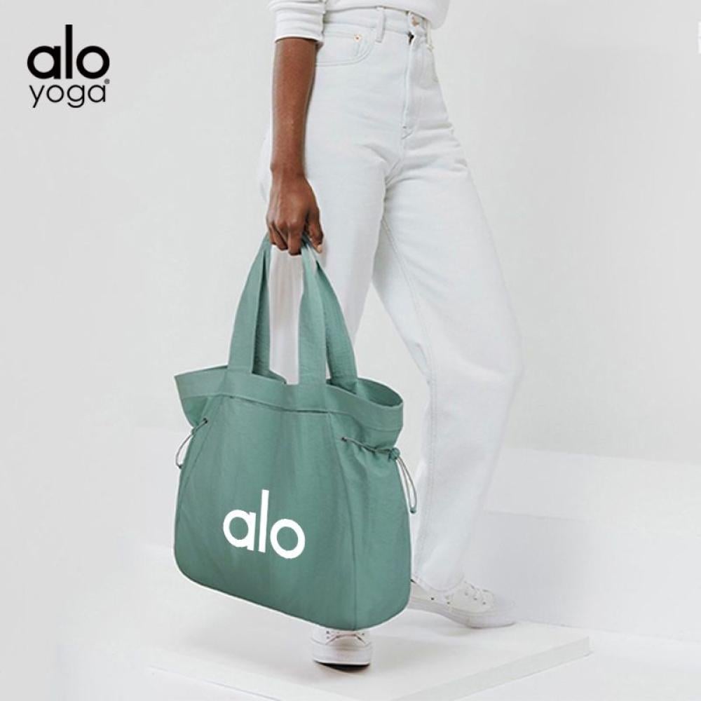حقيبة يد كاجوال عصرية جديدة من ALO Yoga