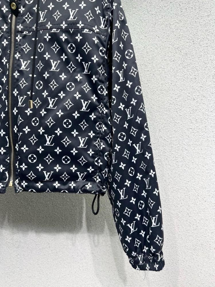 جاكيت وجهين بنقشة المربعات من لويس فويتون