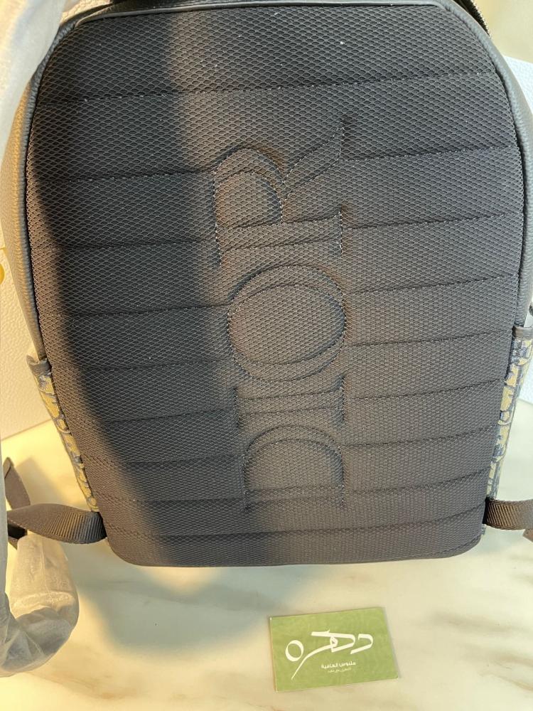 شنطة ديور اوبليك إكسبلورر - مقاس 42