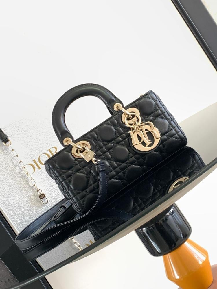 شنطة ليدي ديور - اسود