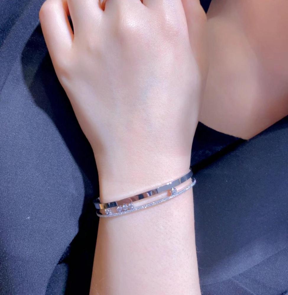 سوار ميسيكا موف رومان مرصع بكريستالات مستديرة