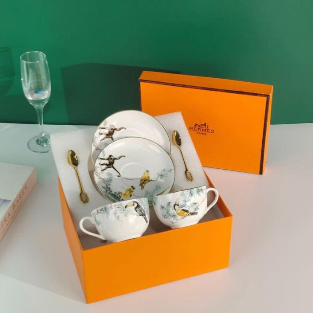 طقم كارنيه ديكواتور من هيرميس