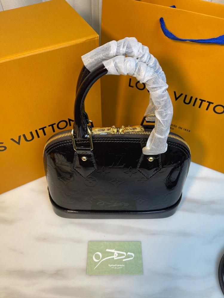 حقيبة بي بي ألما من لويس فيتون مقاس 25 - لون عودي لماع