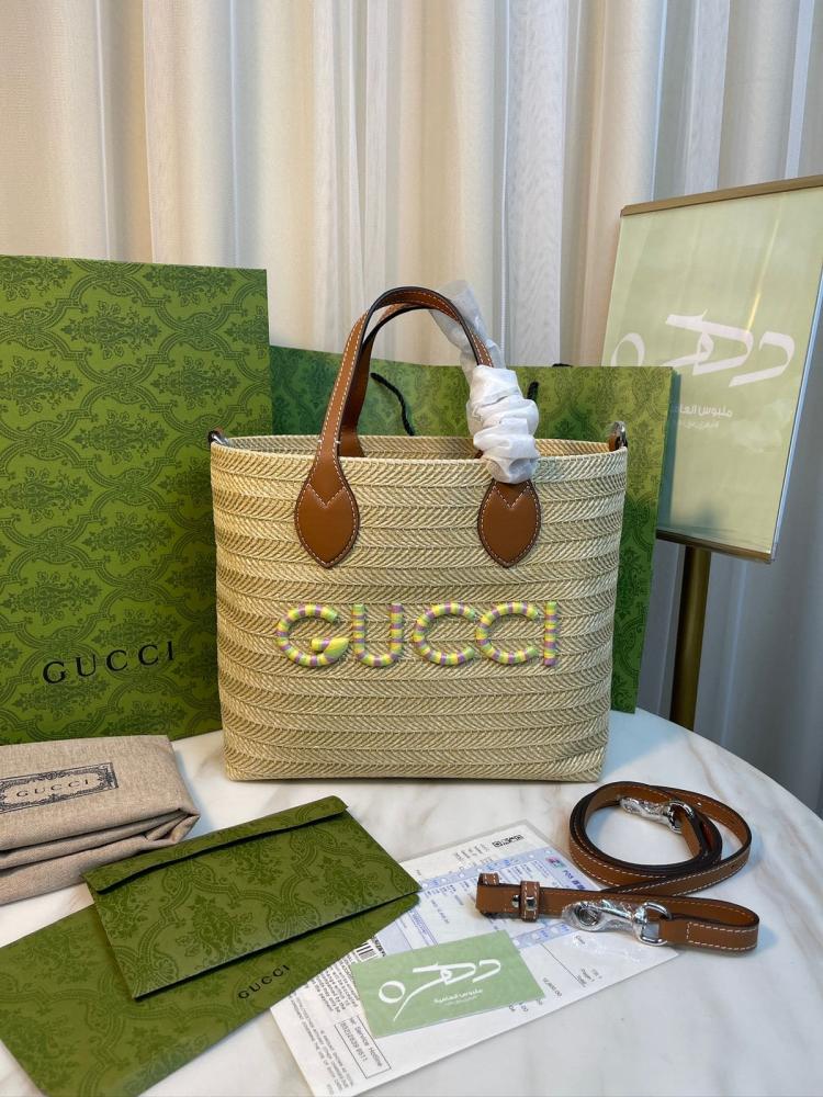 حقيبة يد وكتف ميني من القش من قوتشي