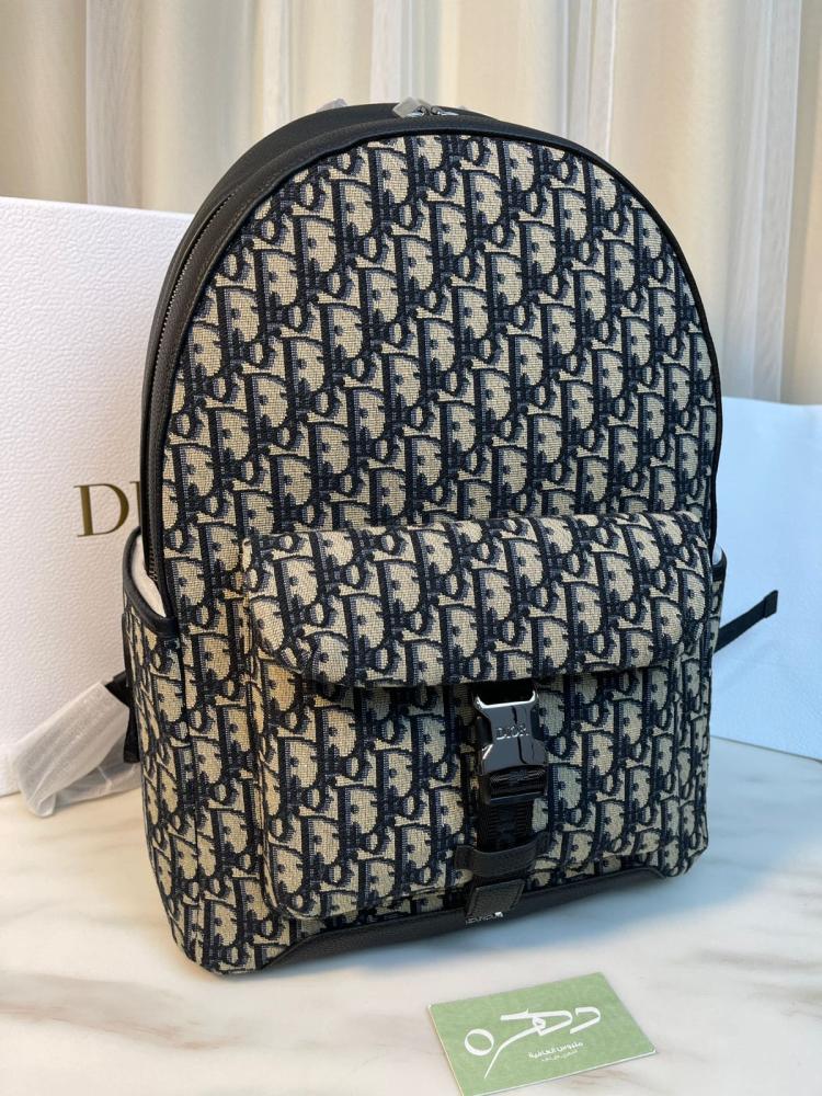 شنطة ديور اوبليك إكسبلورر - مقاس 42