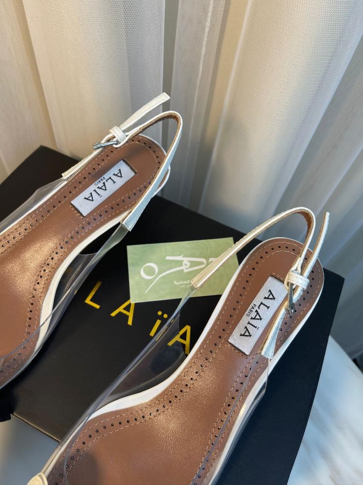 حذاء كعب ذو حزام خلفي من الايا - أبيض