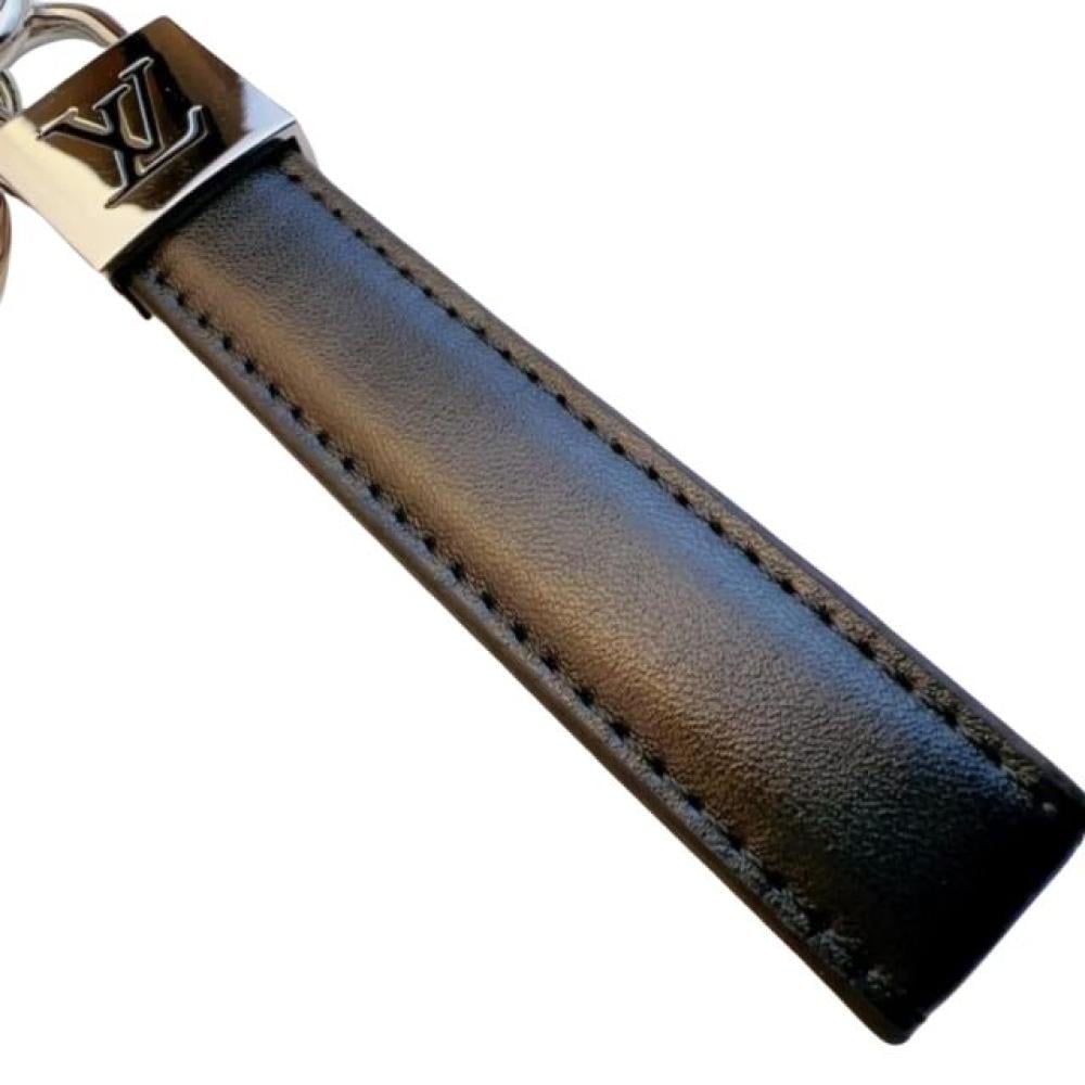 ميدالية مفاتيح لويس فيتون ليذر لوقو