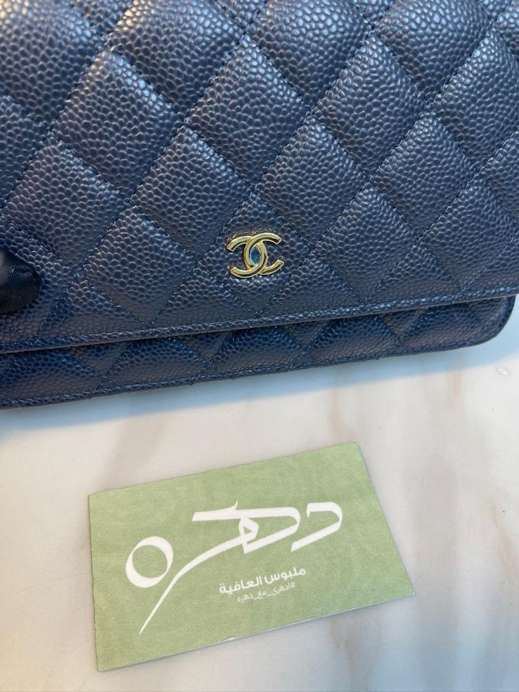 محفظة شانيل ووك جلد كافيار مبطن