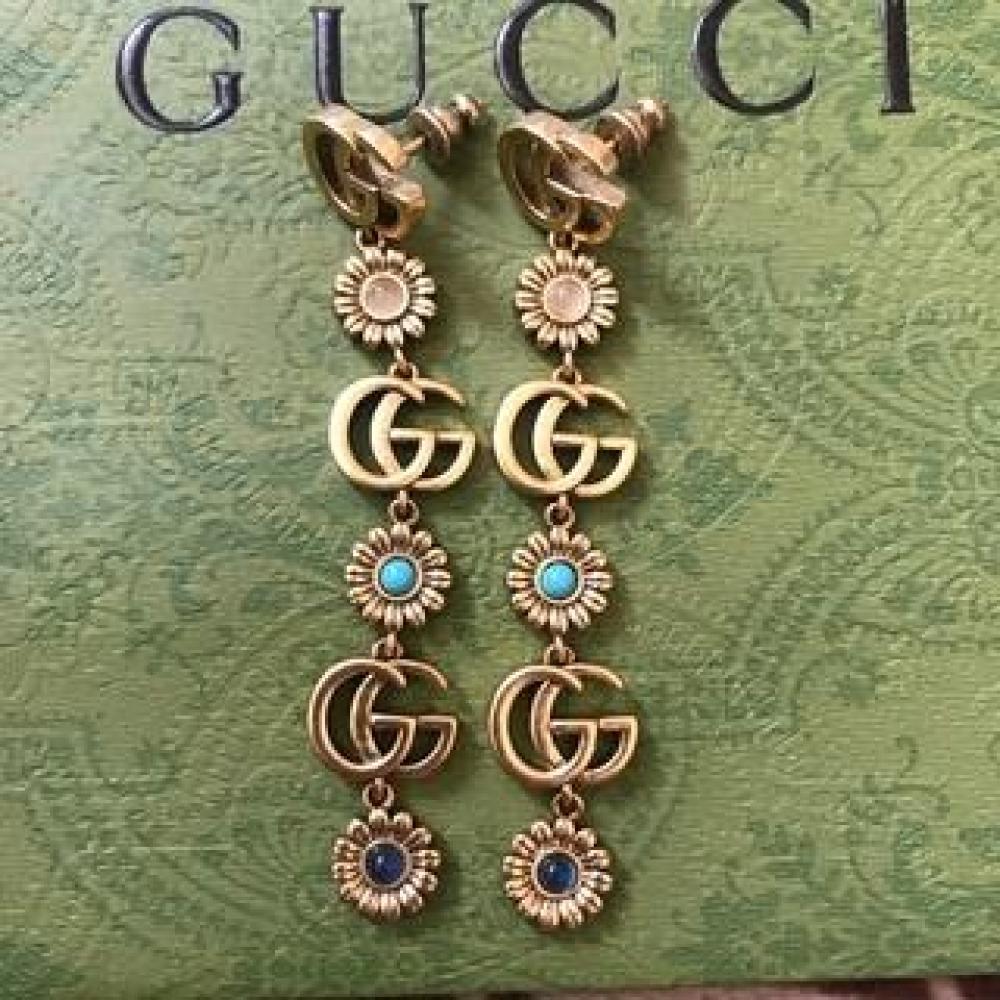 اقراط Gucci طويلة بتصميم زهور