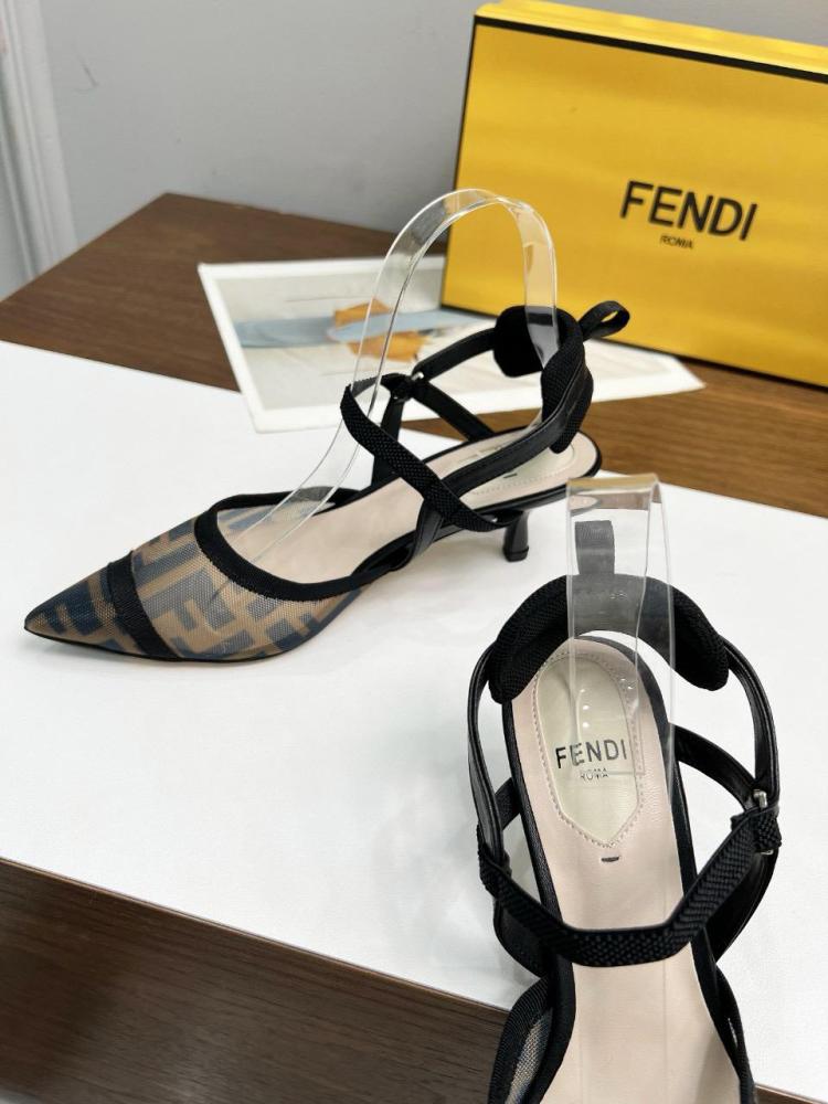 حذاء فندي كوليبري بكعب 5.5 سم