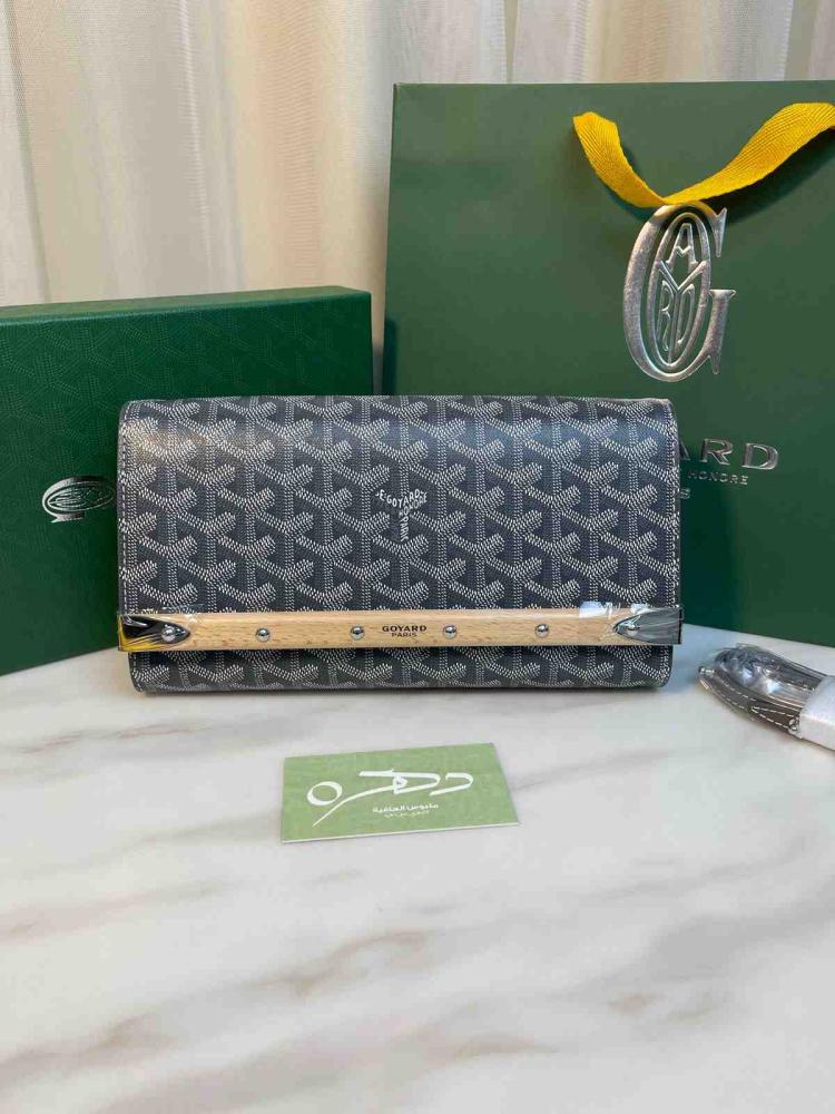 حقيبة كلاتش مونت كارلو بي إم من قويارد