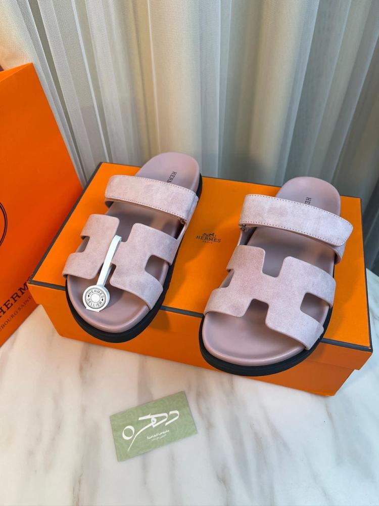 صندل من الجلد الشيبر من هيرميس - وردي