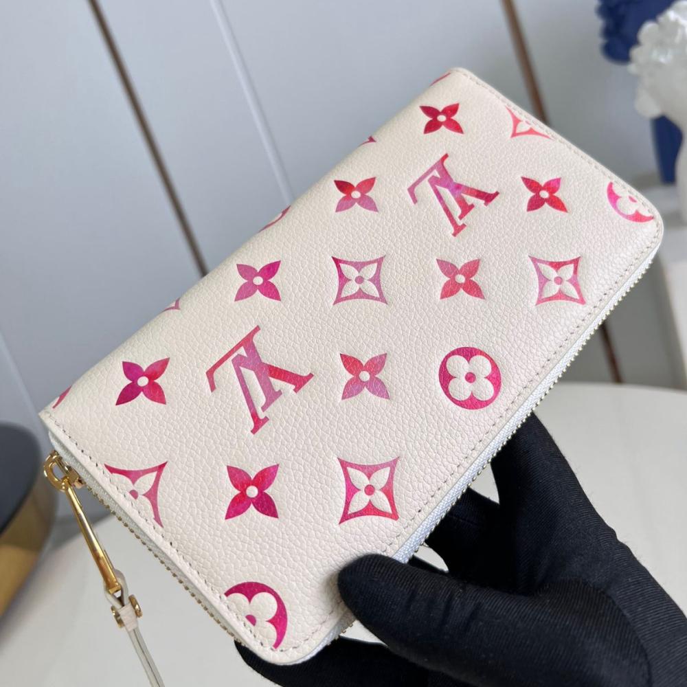 محفظة فيكتوراين من  Louis Vuitton