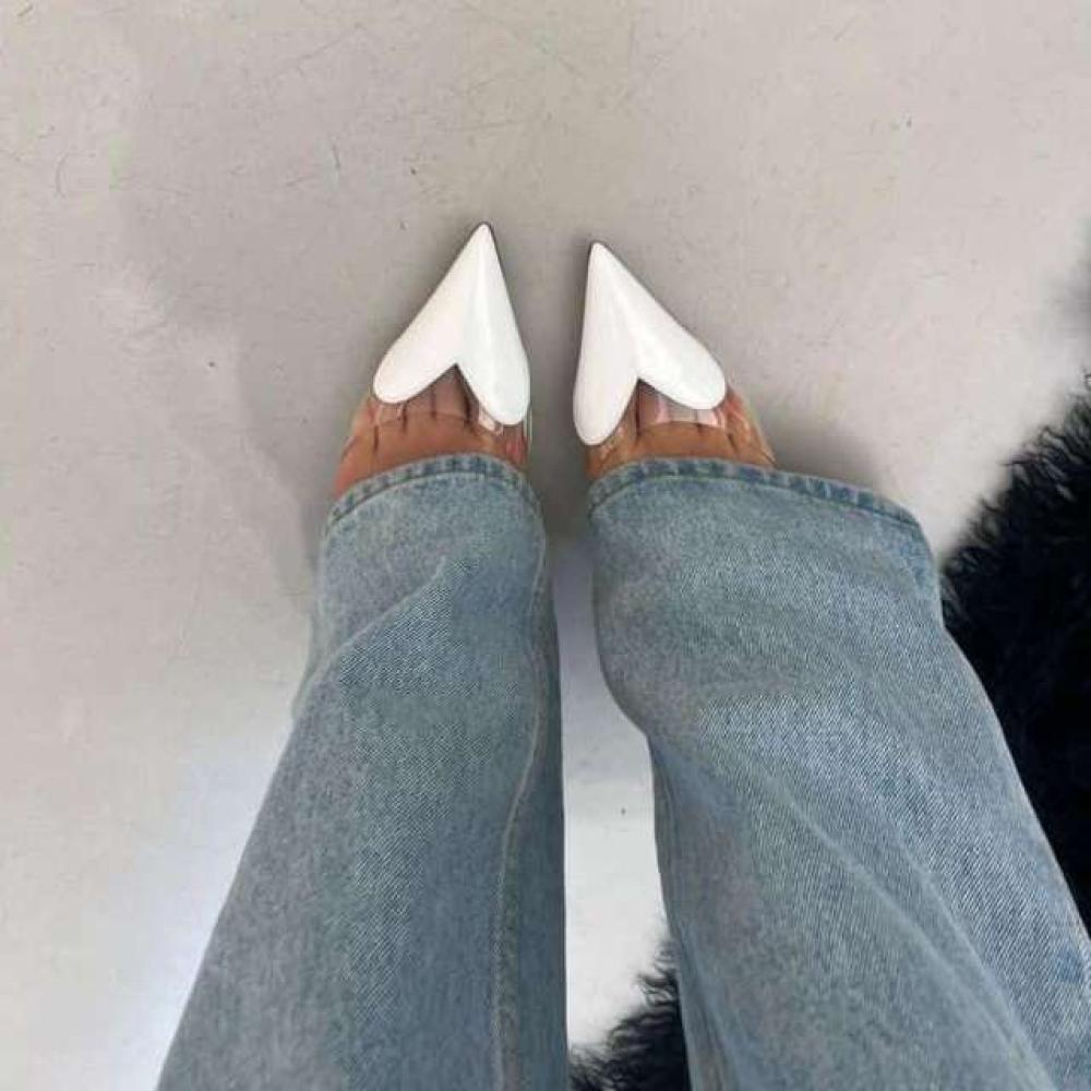 حذاء كعب ذو حزام خلفي من الايا - أبيض