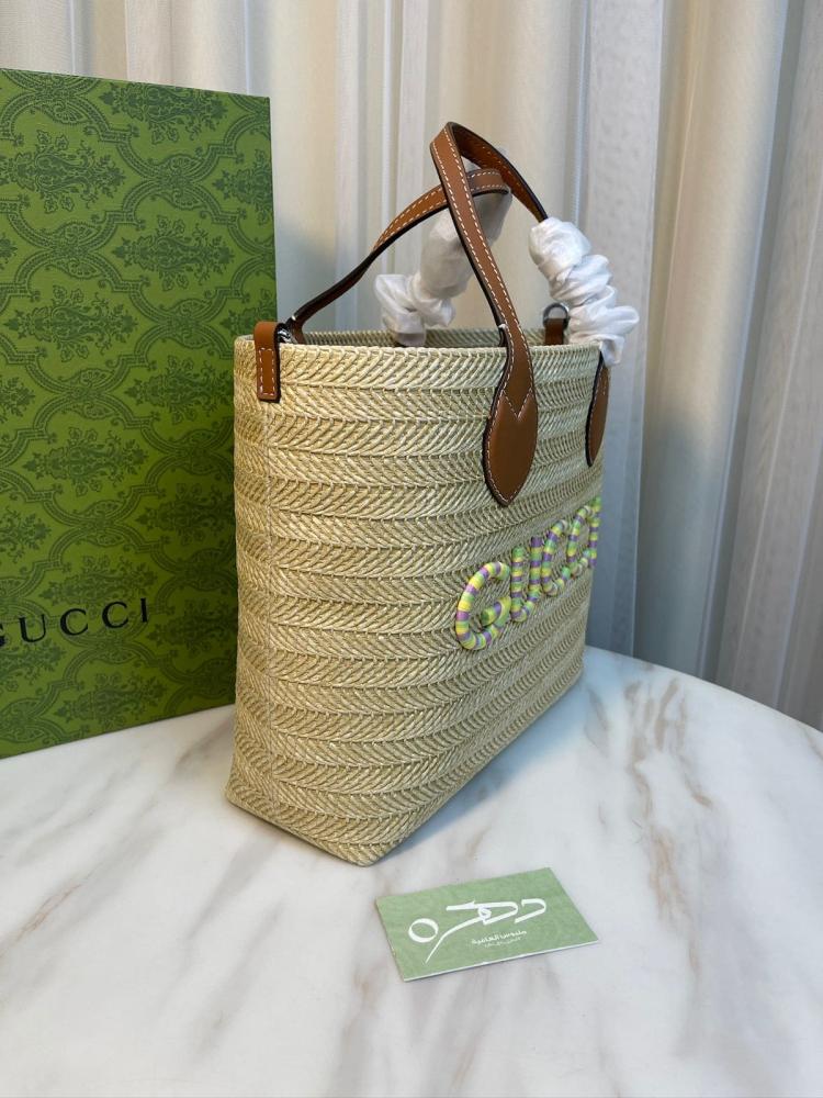 حقيبة يد وكتف ميني من القش من قوتشي