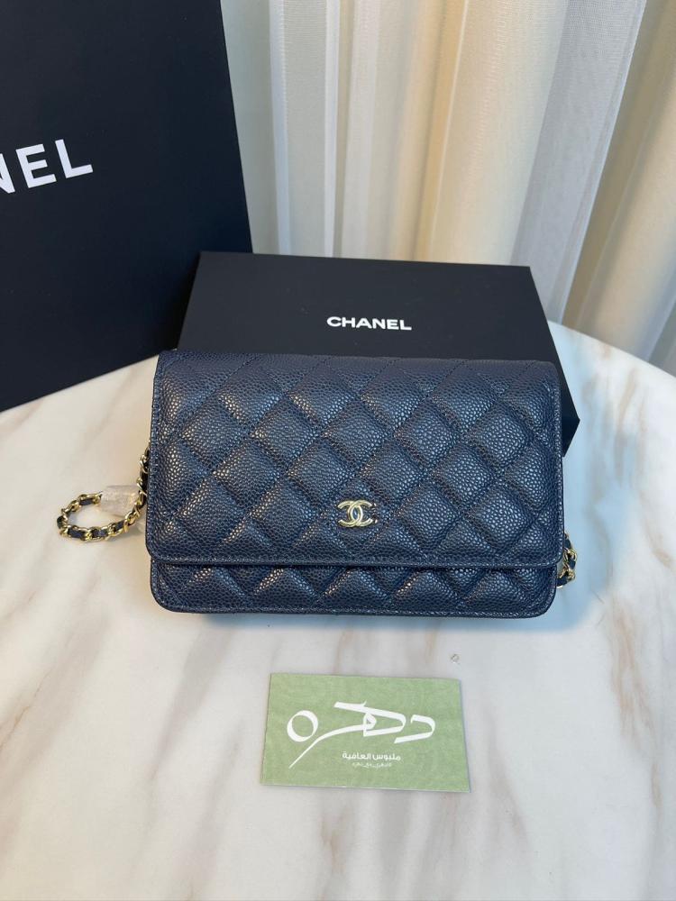 محفظة شانيل ووك جلد كافيار مبطن