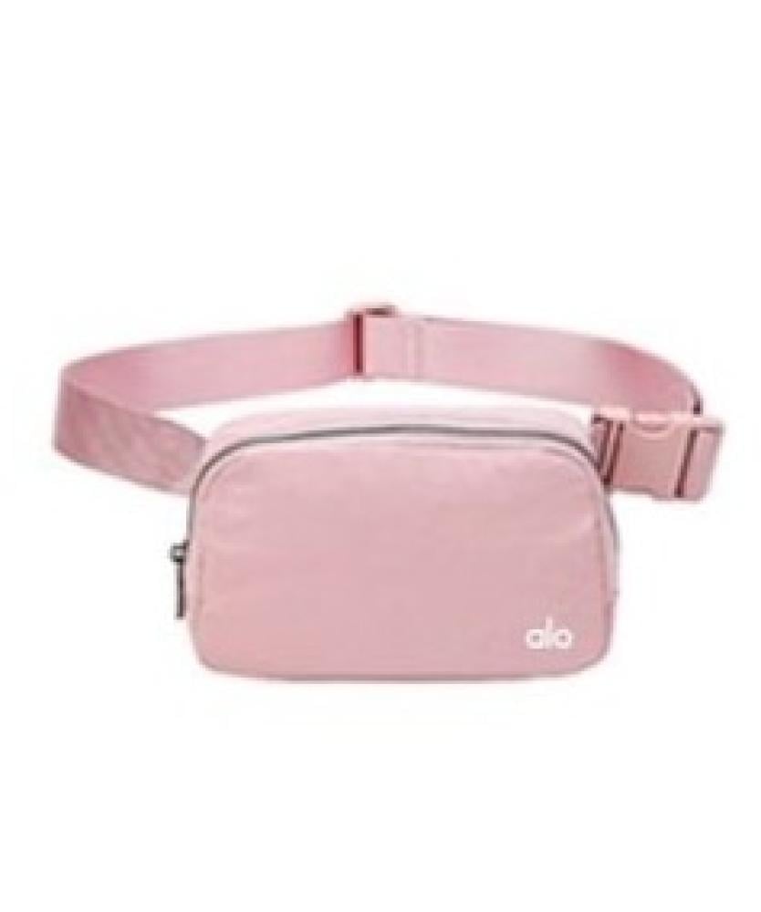 حقيبة خصر وكتف ايفري وير من ALO YOGA