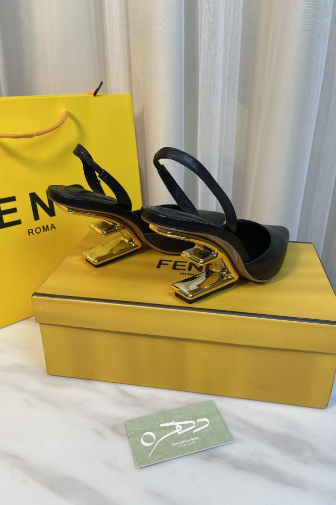 حذاء فندي جلدي بكعب منحوت 10 سم