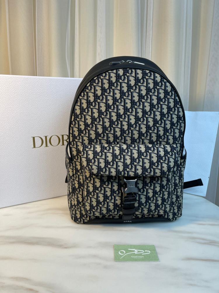 شنطة ديور اوبليك إكسبلورر - مقاس 42