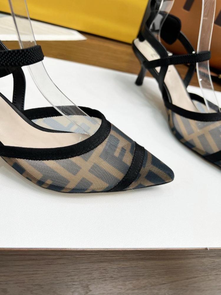 حذاء فندي كوليبري بكعب 5.5 سم