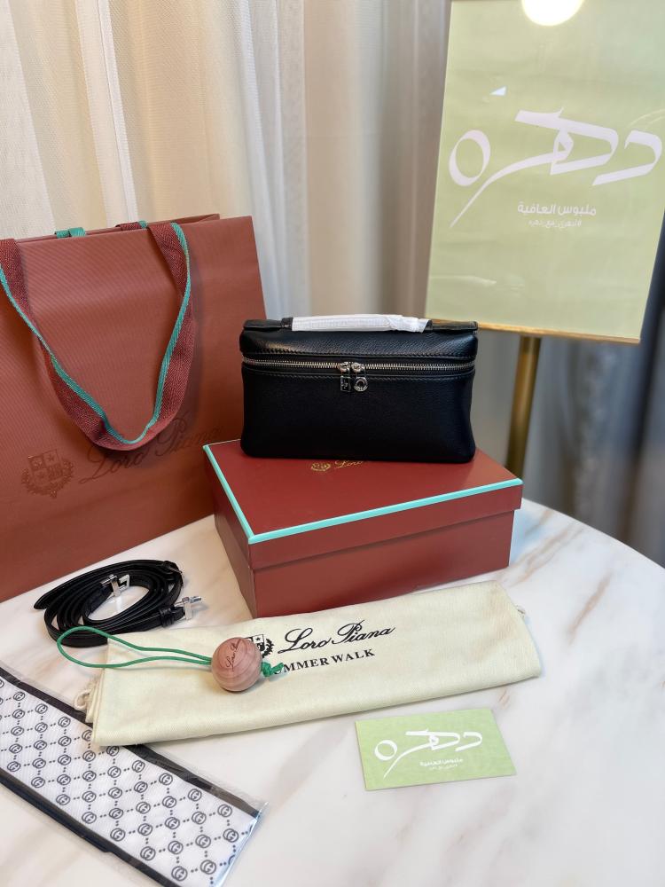 شنطة لوروبيانا إكسترا بوكت باوتش إل 19 ناعم - أسود