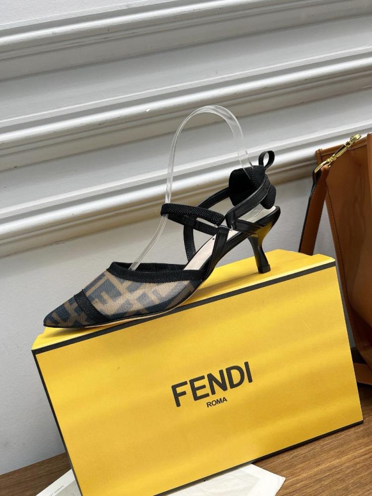 حذاء فندي كوليبري بكعب 5.5 سم