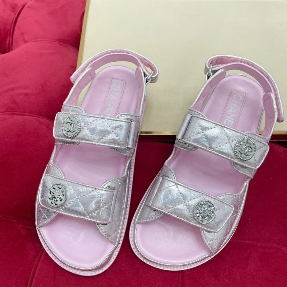 شانيل Laminated صاندل