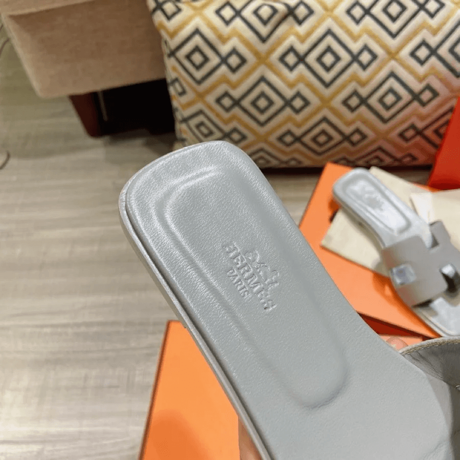 سليبر ايرمز جلد خشن - رصاصي