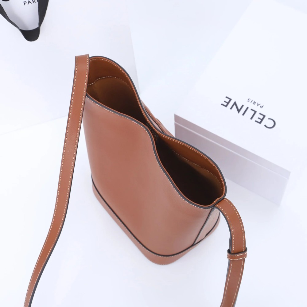 شنطة سلين Bucket جلد 30