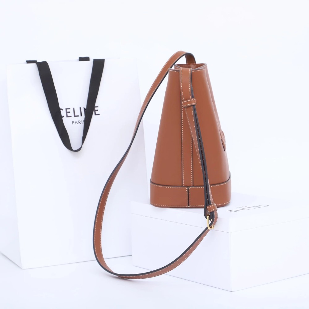 شنطة سلين Bucket جلد 30