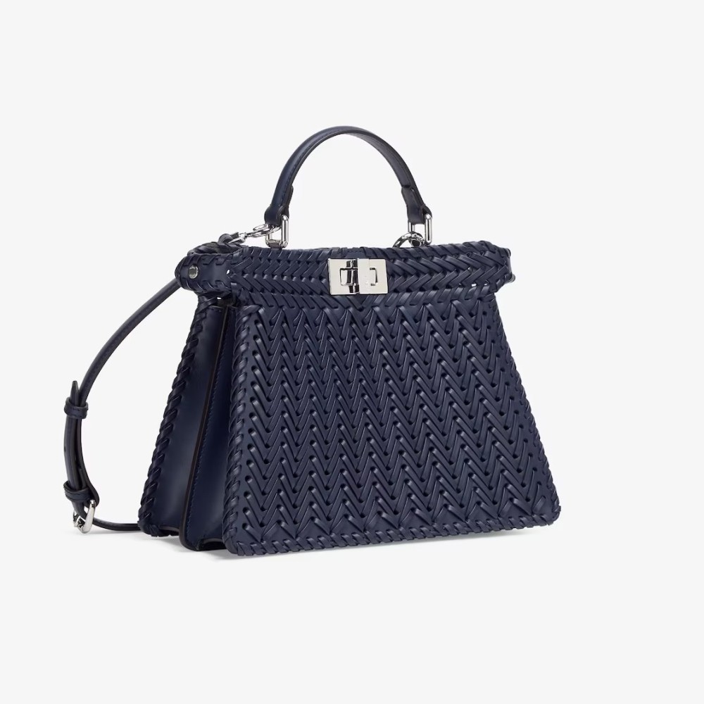 شنطة فندي بيكابو جلد محبوك سمول - كحلي