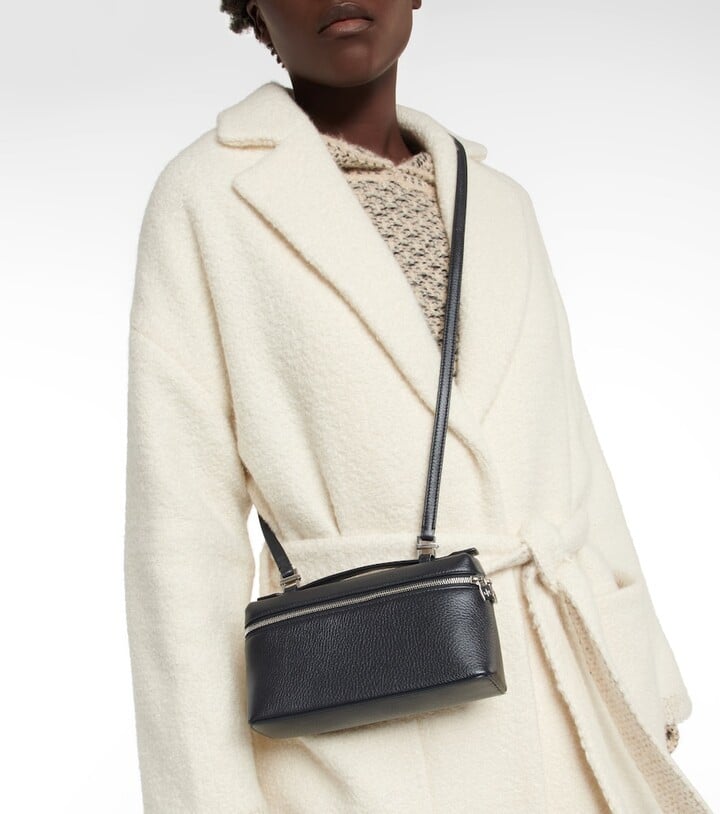 شنطة لوروبيانا إكسترا بوكت باوتش إل 19 ناعم - أسود