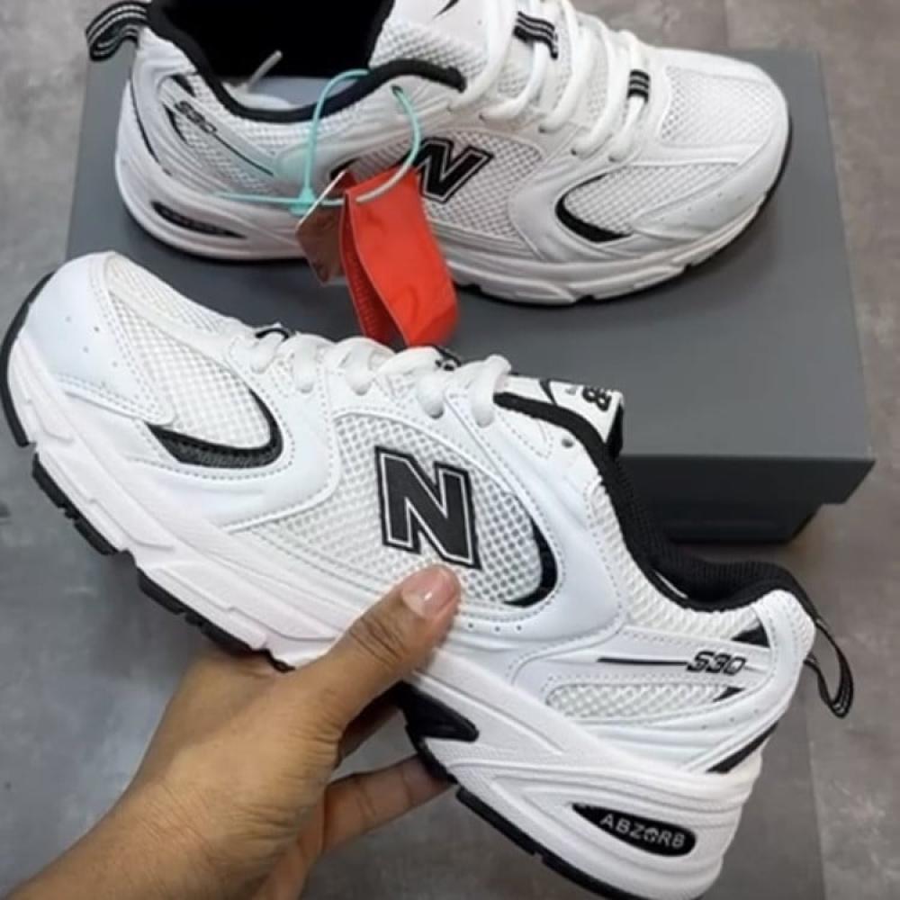 New Balance logo-patch low-top