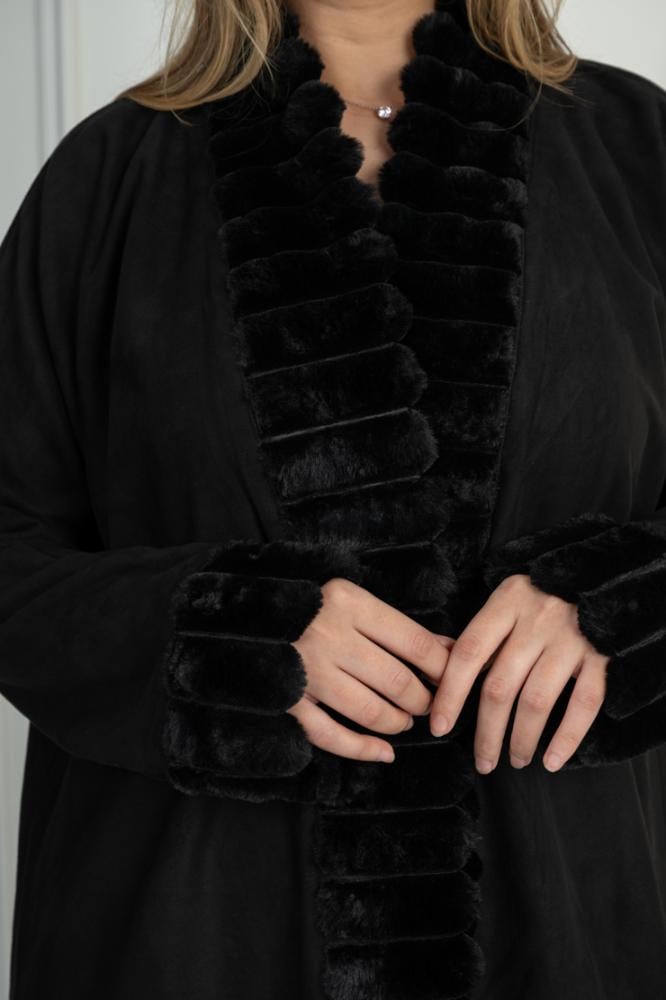 عباية شتوية بتدخيلة ياقة بالملمس الفرو الناعم