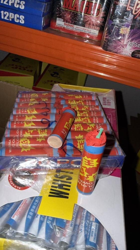 نصائح مهمة للسلامة عند استخدام الألعاب النارية