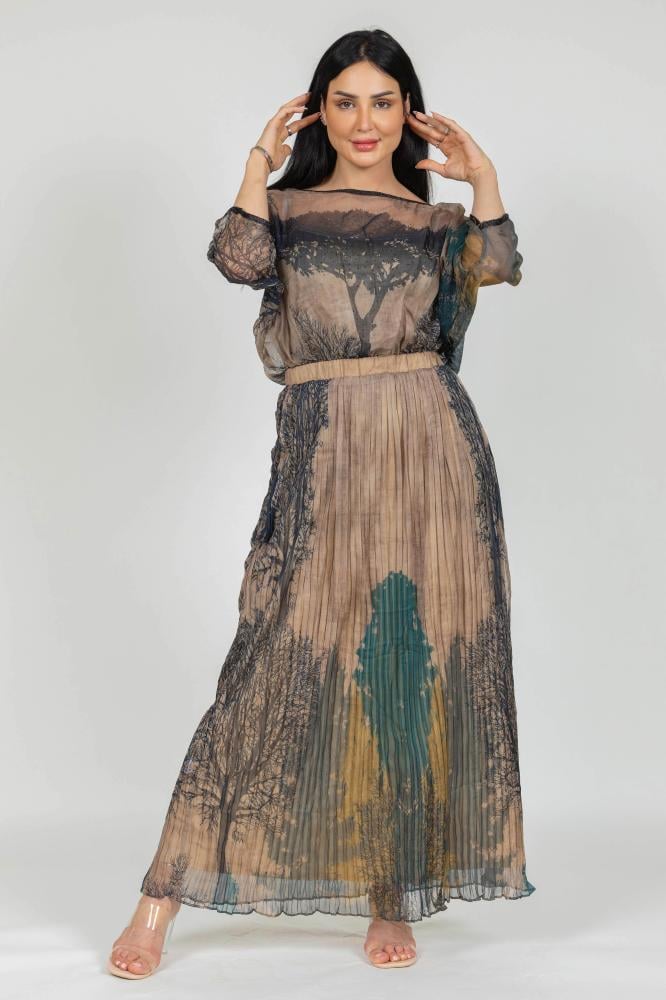 فستان طويل مشجر