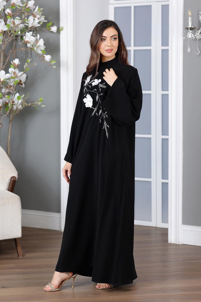 جلابية طويلة بتطريز بارز