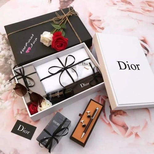 هدايا رجاليه طقم ديور شكل مرتب مع كبك وقلم بالاسم