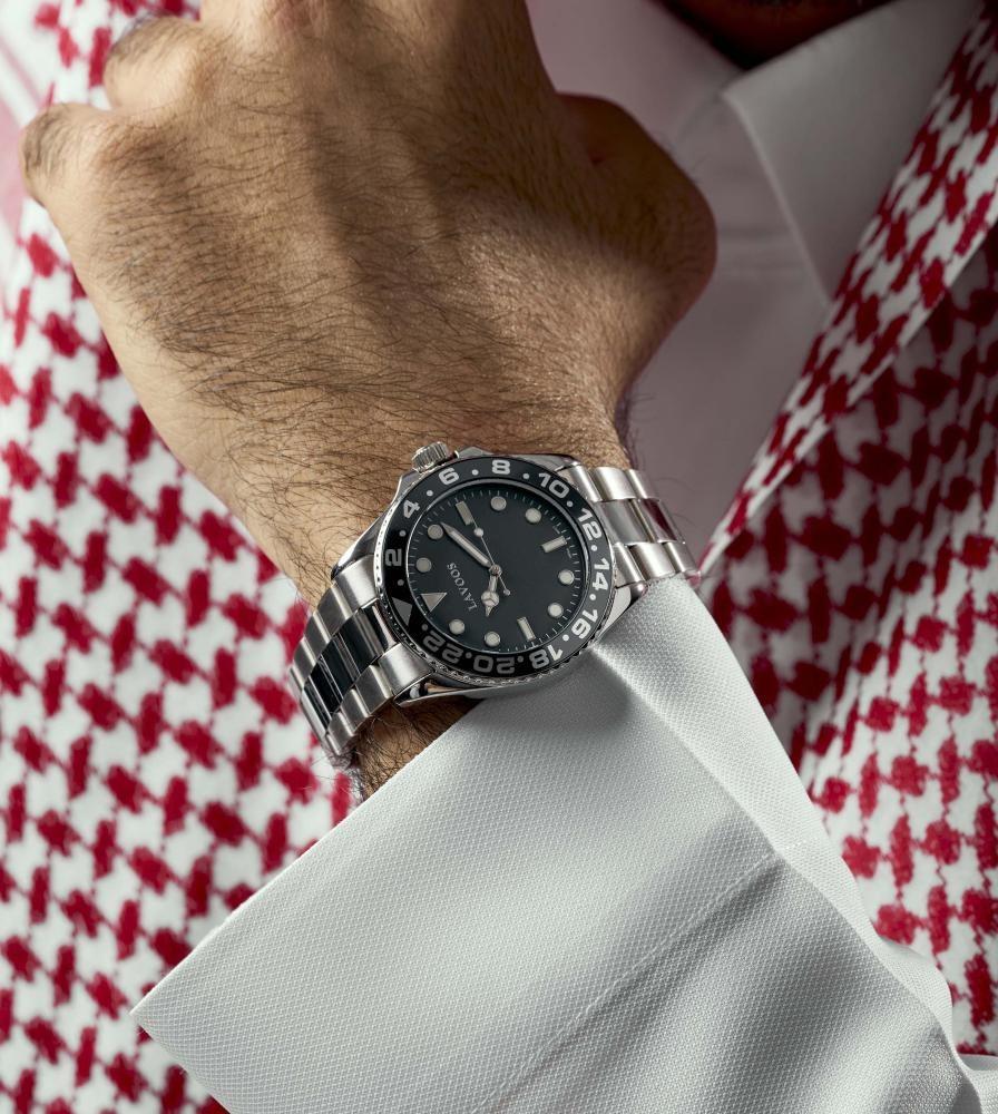 بداية جديدة: حدد أهدافك لـ 2026 مع ساعة جديدة من متجر قيس