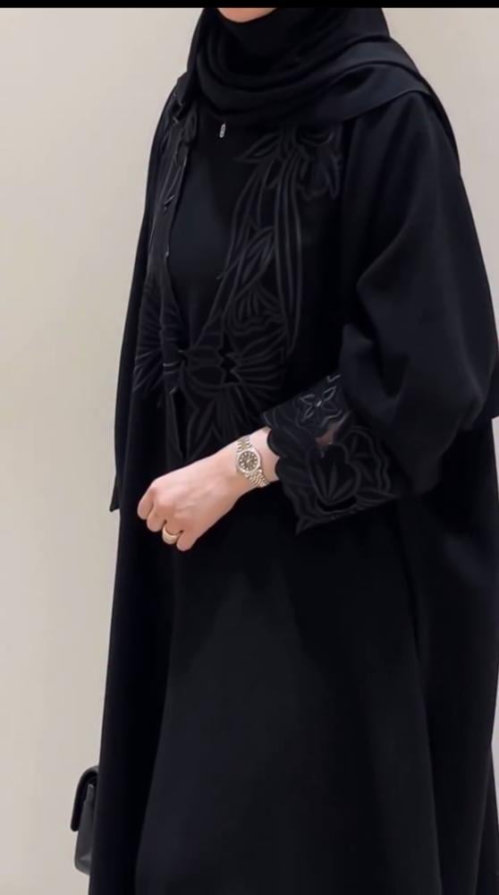 عباية شجون