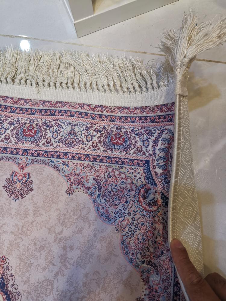 سجادة صلاة.. مانع للانزلاق بشراشيب هاند ميد يدوي طويل من روائع النقوش الفارسية. بمقاس120x70 _ألوان متعددة حسب المتوفر _من # سجادتك