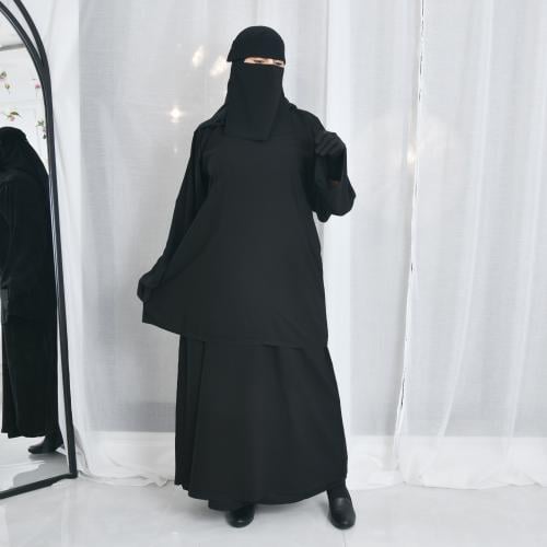 عباية كتف مغلقة بطقطق على الكتف