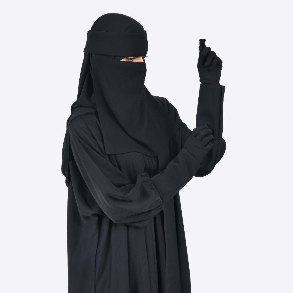 عباية كتف بأكمام مغلقة بطقطق