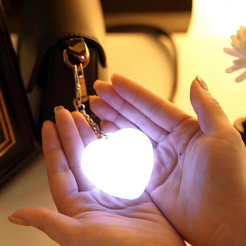 إضاءة LED للحقيبة النسائية بتصميم عصري
