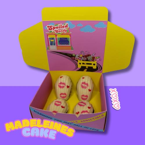 Madeleines cake xoxo- ٦ حبات
