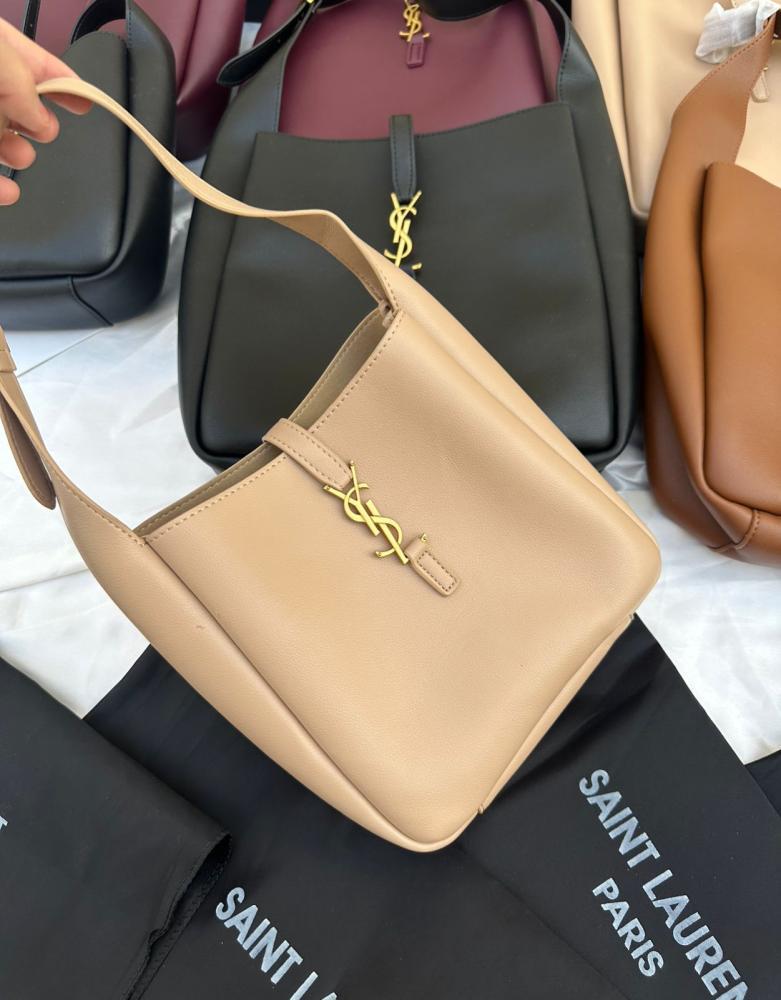 شنط حريمي جلد طبيعي