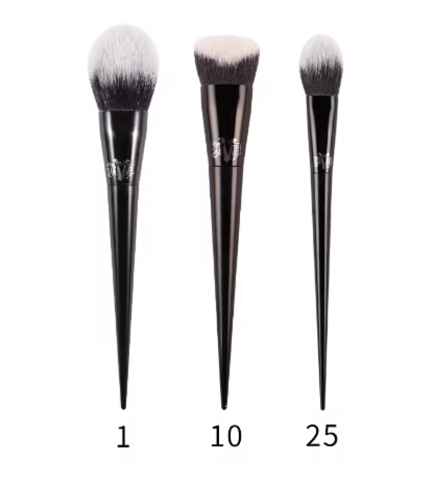 طقم فرش مكياج Kat Von D الاحترافي